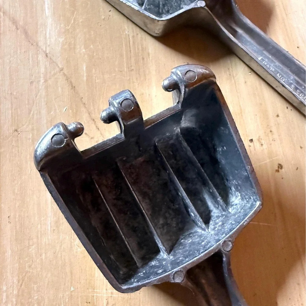 Vintage Irvinware Aluminum Ice Crusher | 1960s Bar Tool